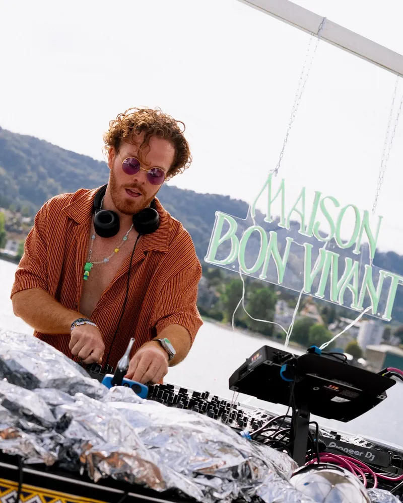 Disco sur l'eau, 18