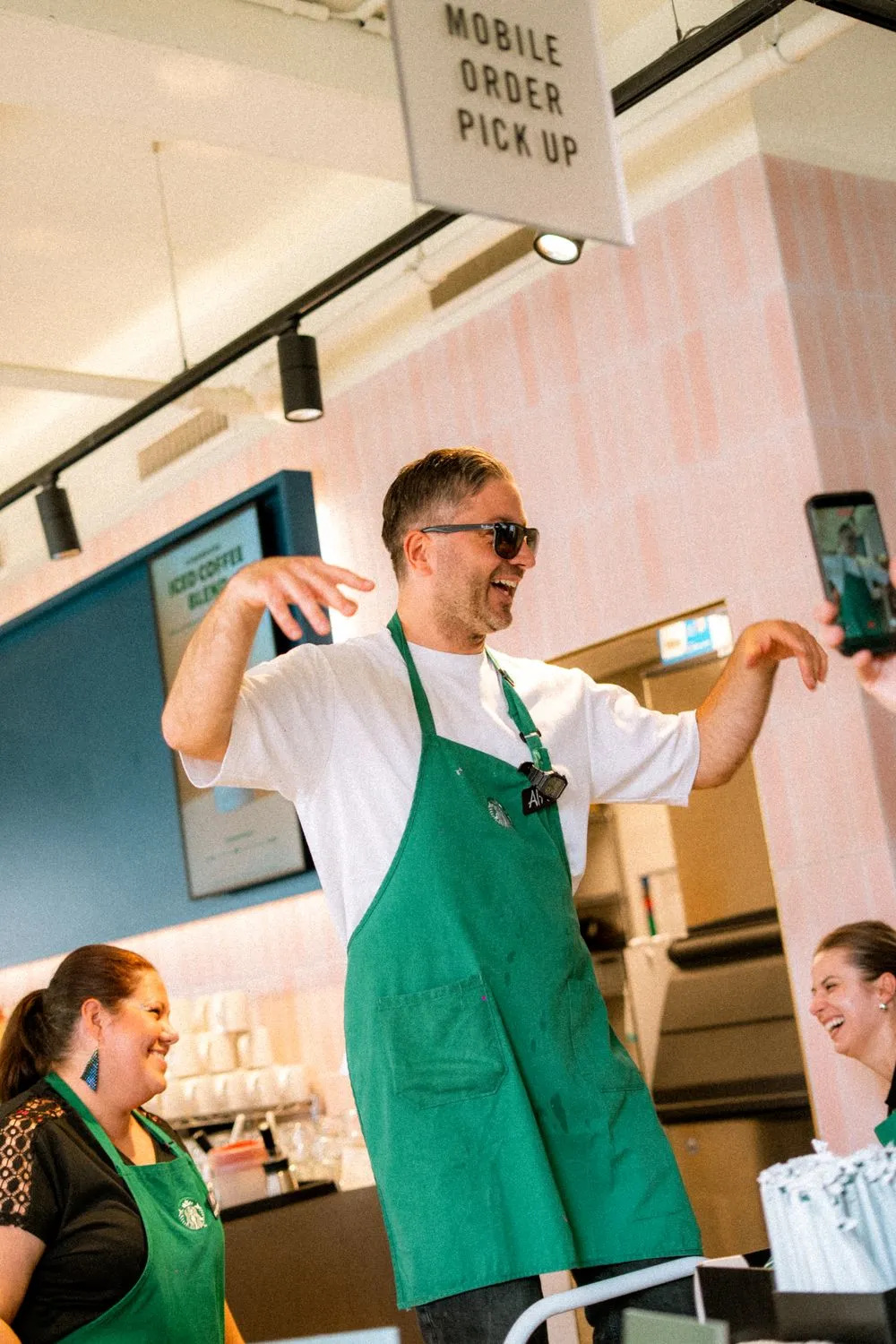 Un Jour avec Starbucks, 17