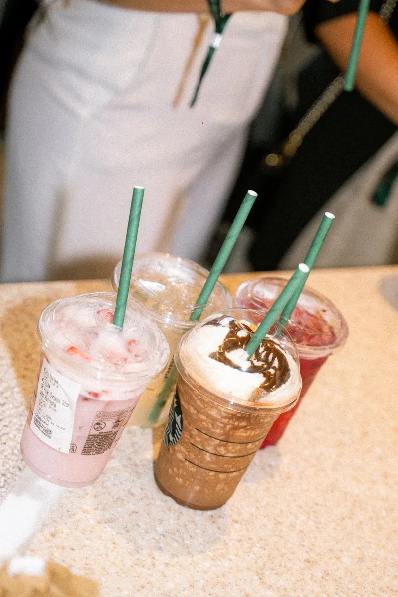 Un Jour avec Starbucks, 31